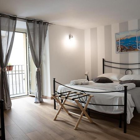 Hôtel Athmosfera Nova 18 à Naples Extérieur photo