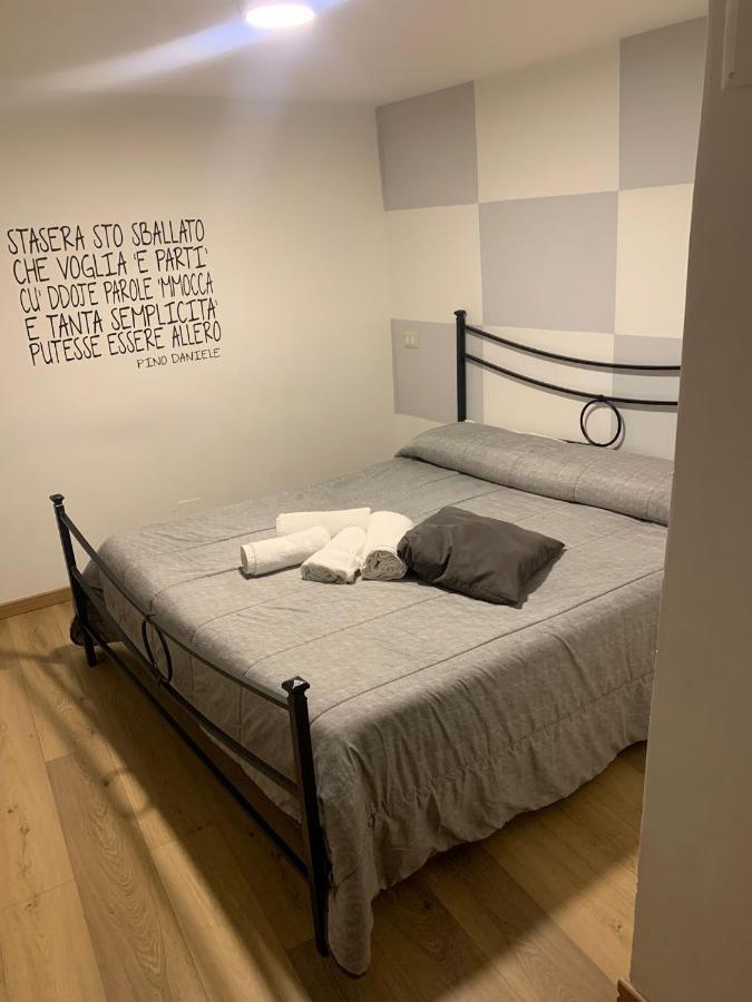 Hôtel Athmosfera Nova 18 à Naples Extérieur photo