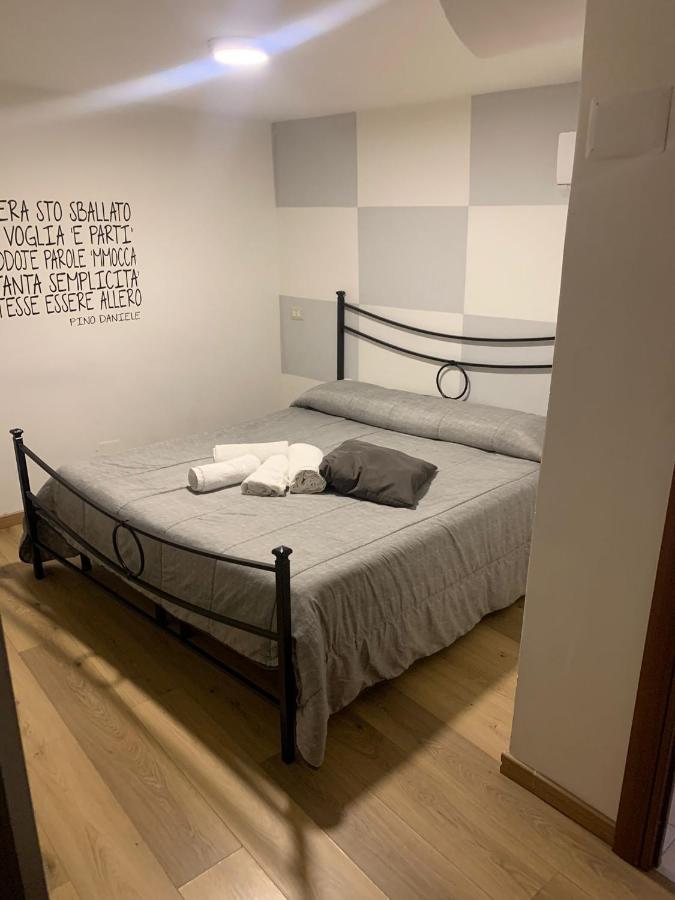 Hôtel Athmosfera Nova 18 à Naples Extérieur photo