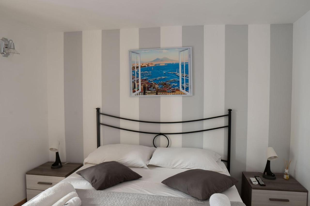 Hôtel Athmosfera Nova 18 à Naples Extérieur photo