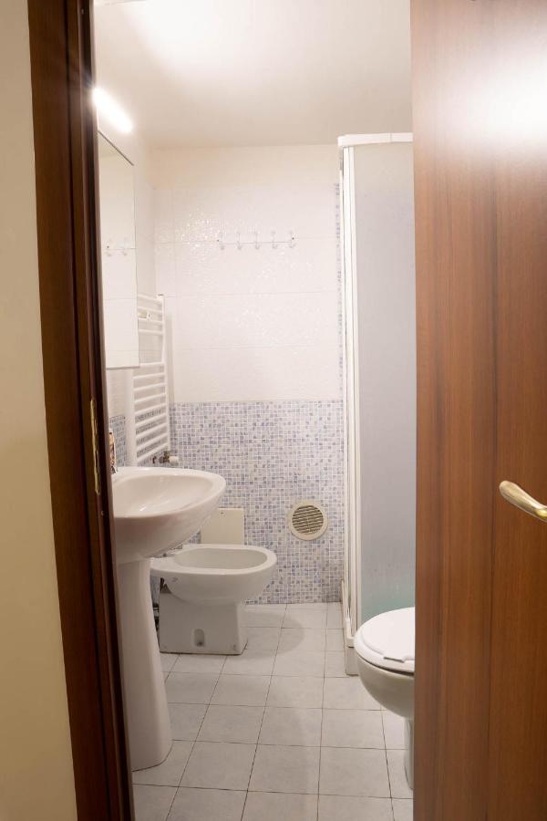 Hôtel Athmosfera Nova 18 à Naples Extérieur photo
