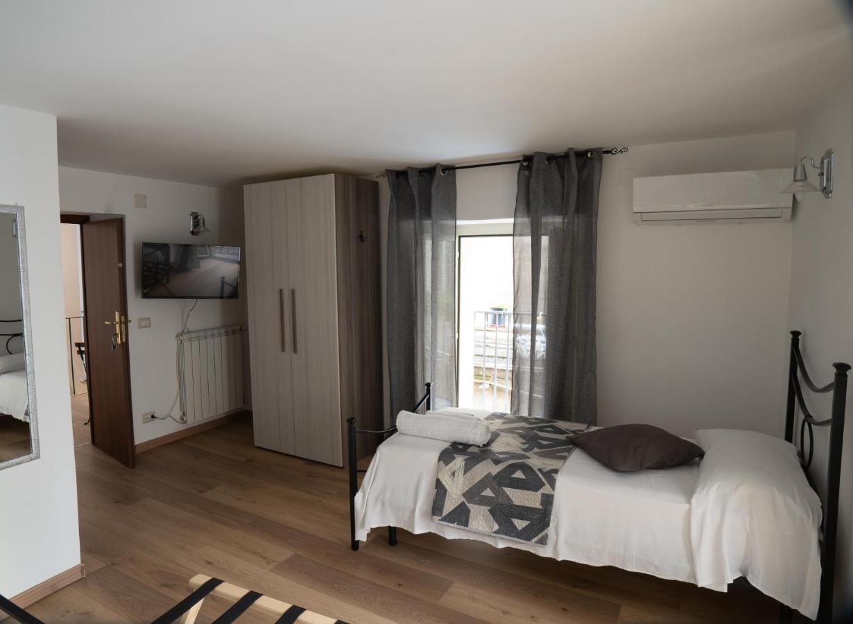Hôtel Athmosfera Nova 18 à Naples Extérieur photo